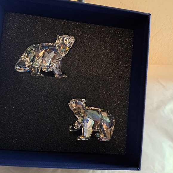Swarovski SCS 2011 Polar bear cubs w boxes and  COA - Picture 11 of 14